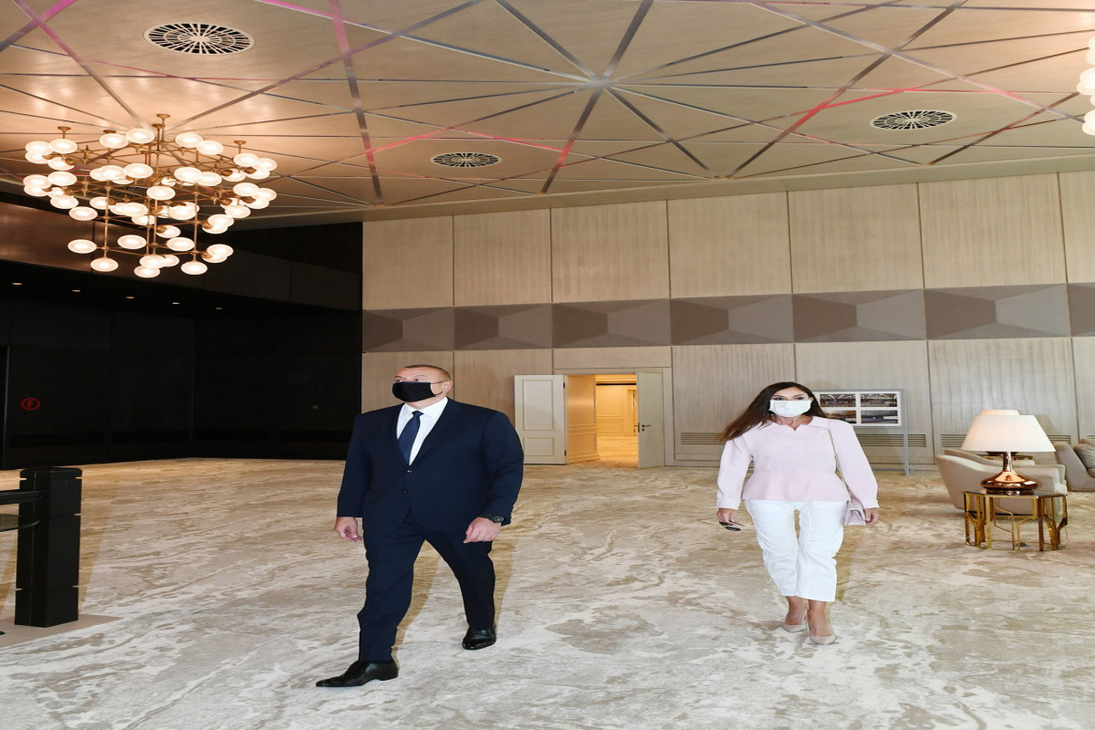 Prezident İlham Əliyev “Gülüstan” sarayında yenidənqurmadan sonra yaradılan şəraitlə tanış olub - VİDEO  - YENİLƏNİB 
