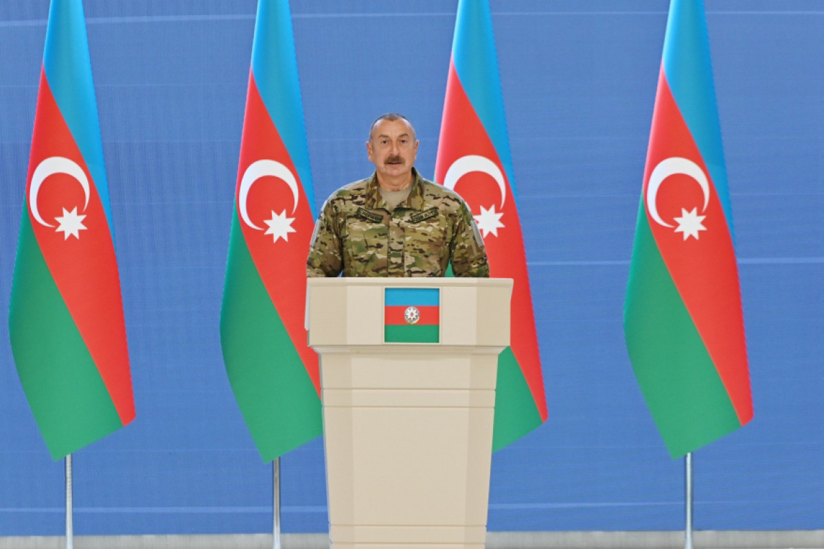Президент: Вот уже много лет Азербайджан ни от кого не зависит