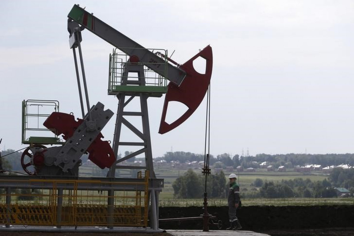 Crude oil higher, demand optimism outweighs Covid fears