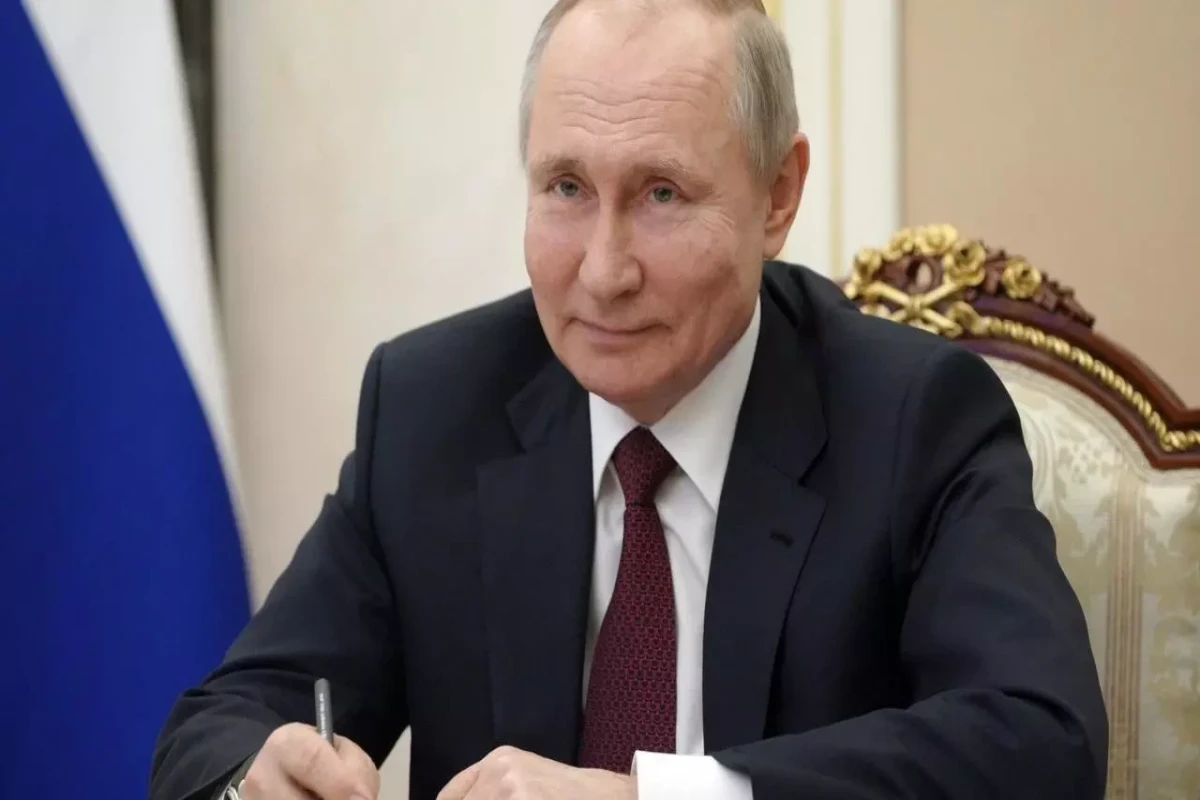 Putin admits he has no time to learn foreign languages