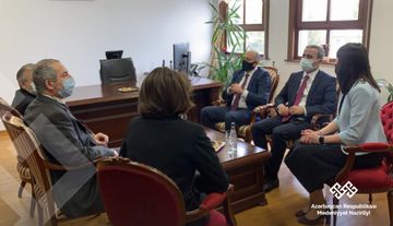 Anar Kərimov Topqapı Sarayında “Xəmsə”nin motivləri üzrə miniatürlərin xüsusi sərgisi ilə tanış olub