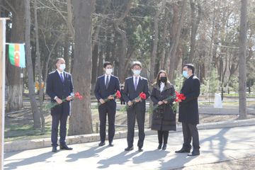 Yaponiya səfiri Gəncədə mülki əhaliyə qarşı törədilən terror aktlarını pisləyib