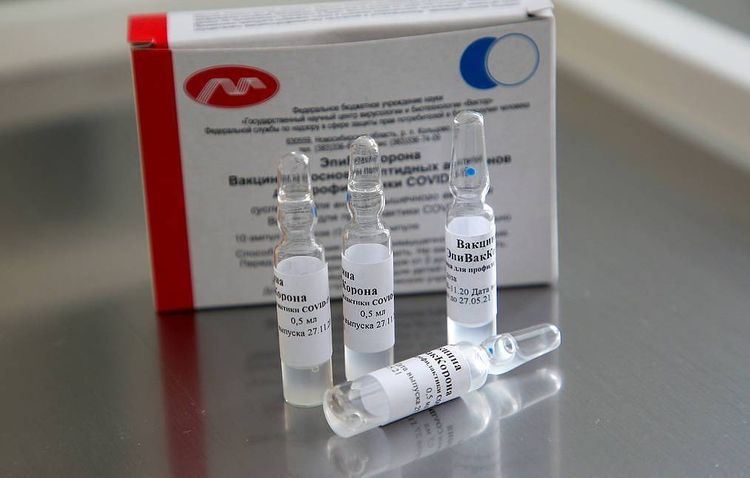 Rusiyada yaşı 60-dan çox olanların “EpiVakKorona” ilə vaksinasiyasına icazə verilib