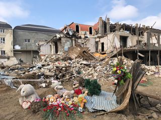 Ukrayna səfiri Gəncədə Ermənistanın atəşə tutduğu ərazidə olub - YENİLƏNİB - FOTO