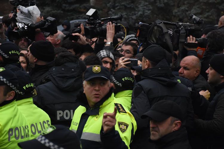 Gürcüstanda qalmaqallı səs yazısı ilə əlaqədar aksiya keçirilib