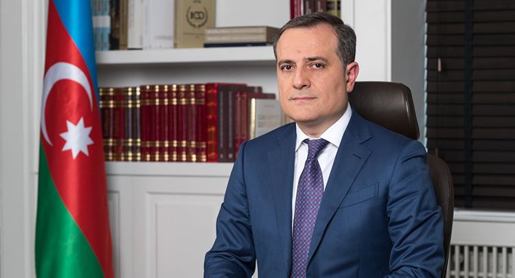 Ceyhun Bayramov 8 Mart - Beynəlxalq Qadınlar Günü münasibəti ilə xanımları təbrik edib
