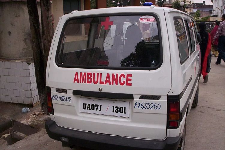 Hindistanda ofis binasında baş vermiş yanğın zamanı 7 nəfər ölüb