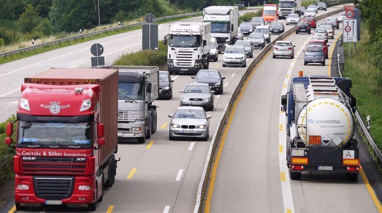 Azərbaycanın avtomobil nəqliyyatından gəlirləri ötən il 30%-dən çox azalıb