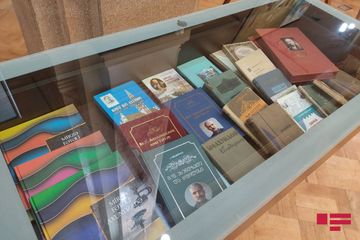 Tbilisidə Mirzə Fətəli Axundovun anım günü münasibətilə sərgi keçirilib - FOTO