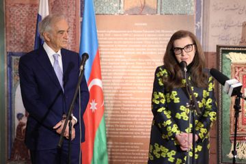 Moskvada Nizaminin 880 illik yubileyinə həsr olunmuş sərgi açılıb - FOTO