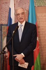 Moskvada Nizaminin 880 illik yubileyinə həsr olunmuş sərgi açılıb - FOTO