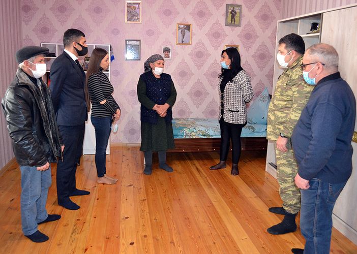 Azerbaijani MoD: Visiting of families of Shehids is being continued