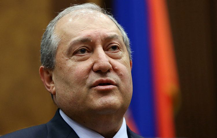 У президента Армении возникли осложнения из-за коронавируса