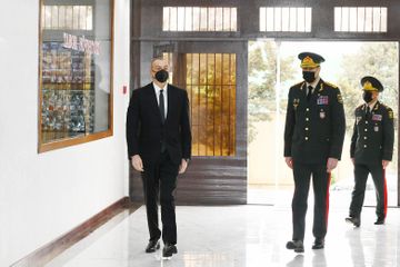 Prezident İlham Əliyev Daxili Qoşunların hərbi hissəsinin açılışında iştirak edib  - YENİLƏNİB