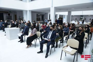 "İfaçılıq sənətində Azərbaycan dilinin düzgün tətbiqi" mövzusunda tədbir keçirilib - FOTO