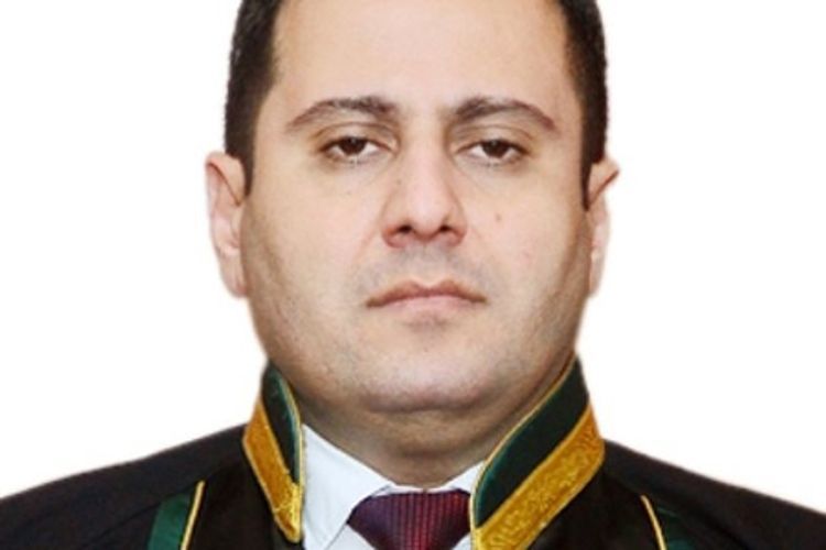 Адвокат Гусейна Абдуллаева арестован в зале суда