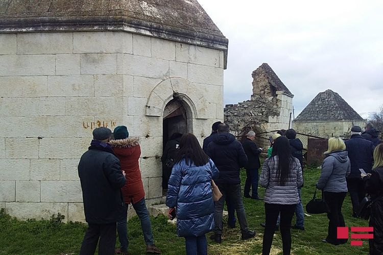 Media leaders and social media activists visit monument complex of Karabakh khans - VIDEO