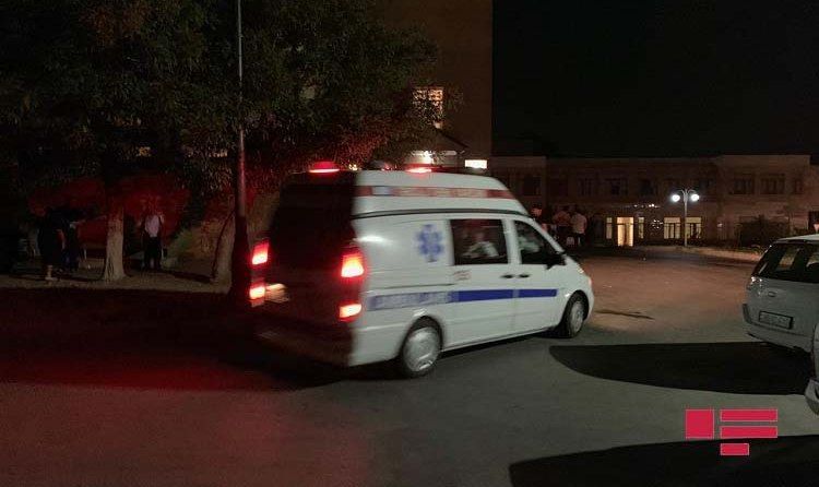 В Баку в магазине обнаружен 28-летний мужчина с перерезанным горлом