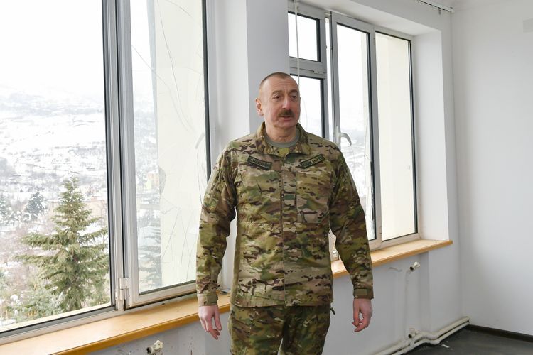 Президент Ильхам Алиев и первая леди Мехрибан Алиева посетили здание бывшего Гадрутского районного комитета партии   