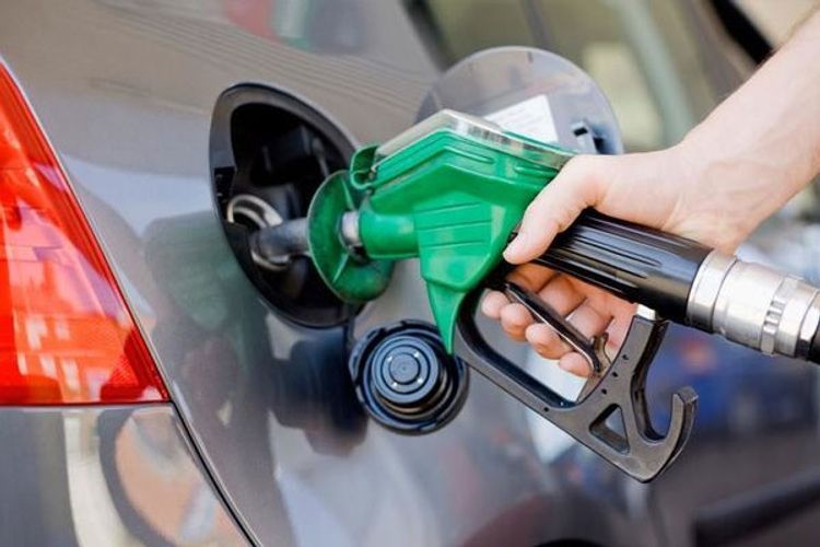 Azərbaycan avtomobil benzininin istehsalını 35% azaldıb - CƏDVƏL