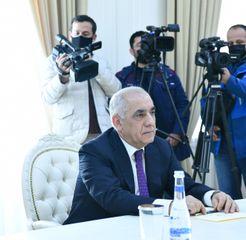 Əli Əsədov Türkiyənin kənd təsərrüfatı və meşə nazirini qəbul edib