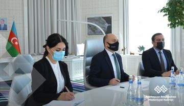 Mədəniyyət naziri İran səfiri ilə görüşüb