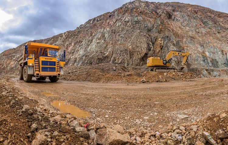 Azərbaycanda faydalı qazıntı yataqlarının hərracla istifadəyə verilməsinə başlanılıb
