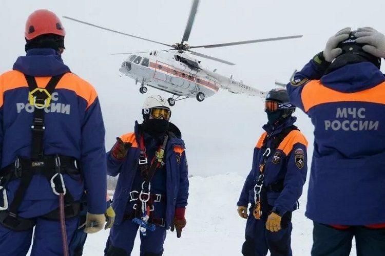 Rusiyada qar uçqunu nəticəsində turist qrupunun üzvü olan uşaq ölüb - YENİLƏNİB