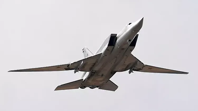 В России разбился военный самолет, погибли 3 человека