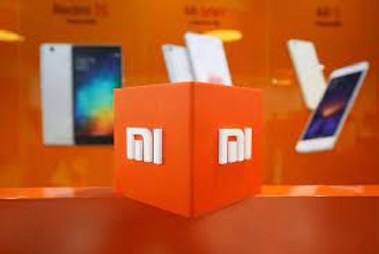 Phone maker Xiaomi flags rising costs of chips, shares fall