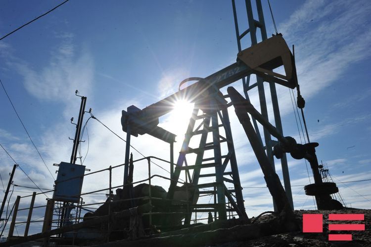 Нефть марки «Azeri Light»  подешевела за неделю на 4%