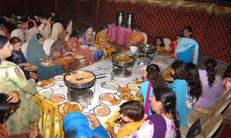 Pakistan bans wedding ceremonies, religious gatherings under COVID-19 restrictions