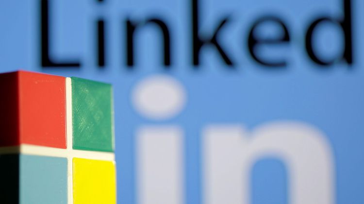 Microsoft targets 50,000 jobs with LinkedIn 