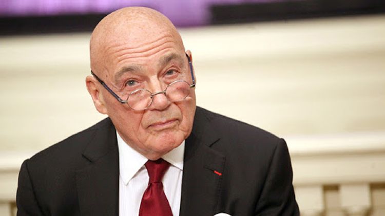 Gürcüstana doğum gününü keçirməyə gələn Vladimir Pozner etirazla qarşılanıb - FOTO