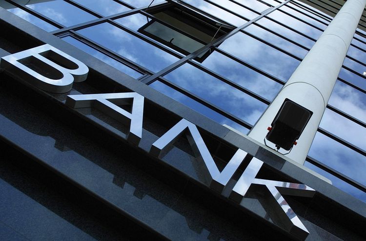 Ləğv olunan 4 bankın əmanətçilərinə 640 mln. manatadək kompensasiya ödənilib