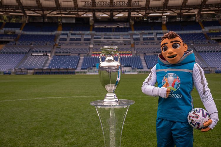 Стало известно время прибытия кубка Евро-2020 в Баку
