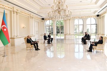 Prezident İlham Əliyev Türkiyənin yeni səfirinin etimadnaməsini qəbul edib  - YENİLƏNİB