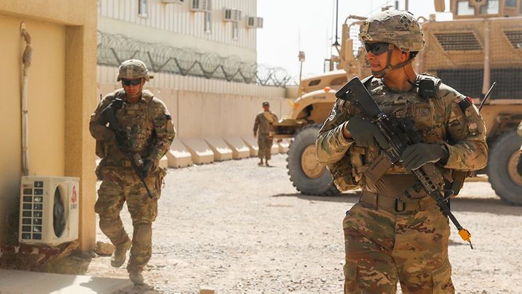 Reuters: иракскую базу с американскими военнослужащими обстреляли