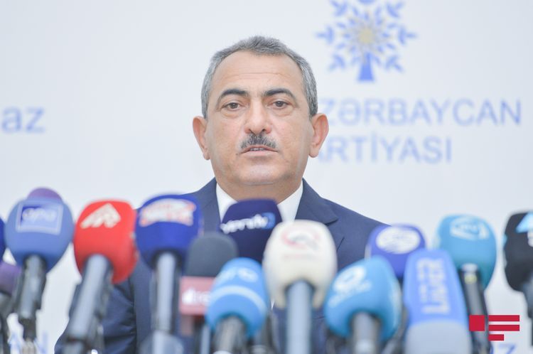 Горхмаз Гусейнов освобожден от должности председателя ОАО «Азерсу»
