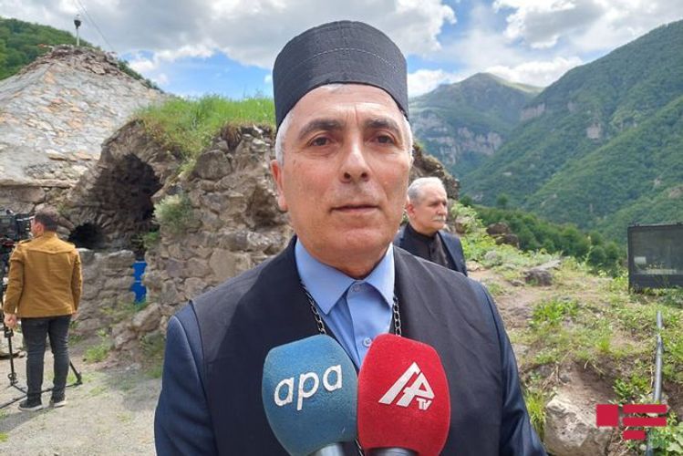Роберт Мобили: Слава Богу, мы отмечаем Пасху в освобожденных от оккупации Карабахе, Кяльбаджаре