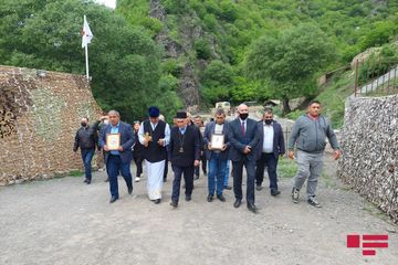 Pasxa bayramı münasibətilə Xudavəng məbədində dini ayin icra olunub - FOTO