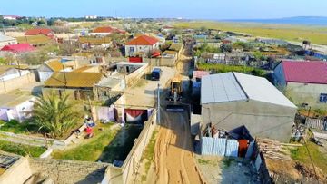 Pirallahıda 2 km uzunluğunda küçə təmir edilir - FOTO