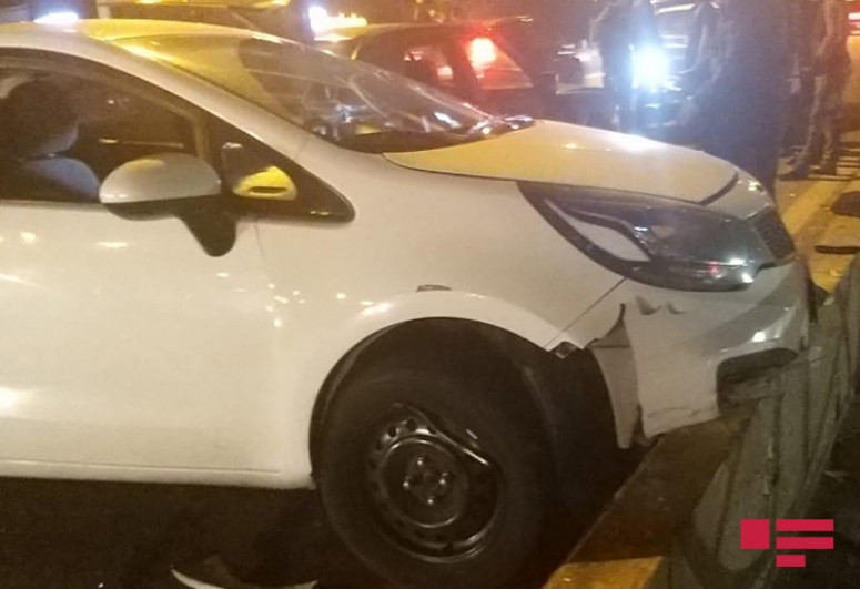 Bakıda 5 avtomobil körpünün üstündə toqquşub, iki nəfər xəsarət alıb - FOTO 
