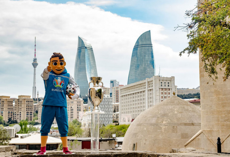 EURO 2020 Trophy to be presented to local residents in central streets of Baku today-PHOTOS 