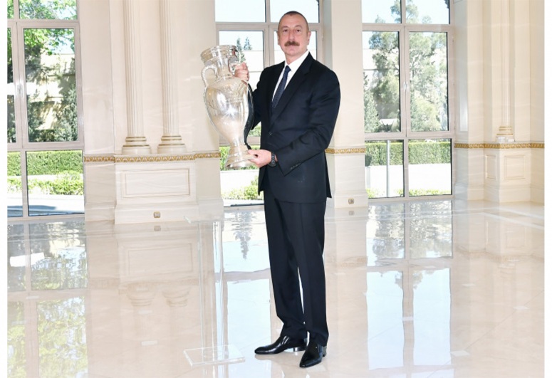 AVRO-2020-nin kuboku, Prezident İlham Əliyev