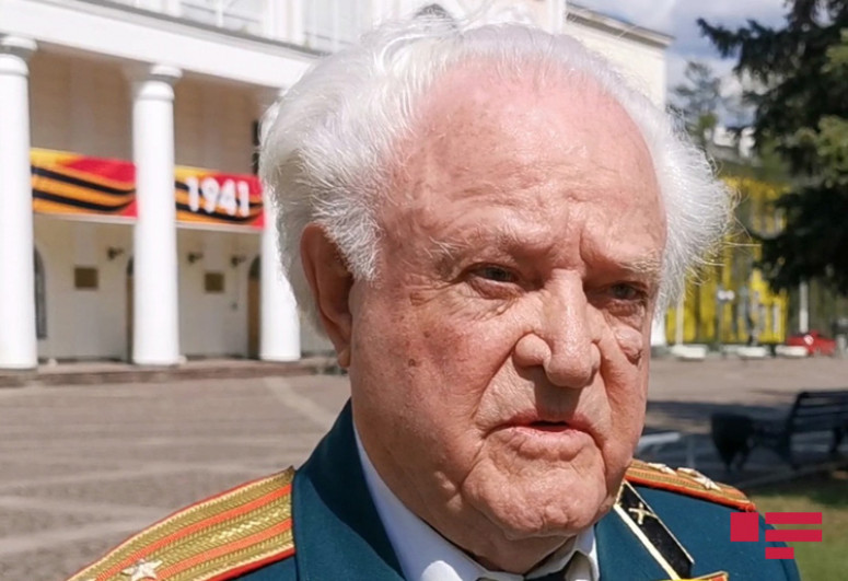 Orlov və Kurks döyüşlərinin iştirakçısı olmuş Böyük Vətən Müharibəsi veteranı polkovnik Aleksandr Umerenkov