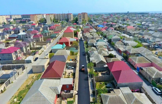 Suraxanıda yollar təmir edilir