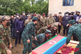 Şəhid kapitan Əbülfəz Rəhmətovla Lerikdə vida mərasimi