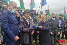 Şəhid kapitan Əbülfəz Rəhmətovun dəfni