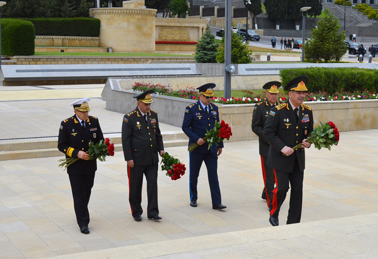 Defense Ministry’s leadership paid tribute to the memory of compatriots, who died in the Great Patriotic War-VIDEO 